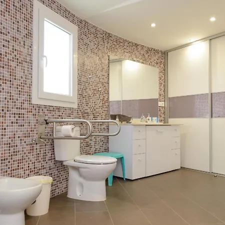 Fuer 4 Personen Ca 60 Qm In Empuriabrava, Costa Brava Golf De Roses * Empuriabrava